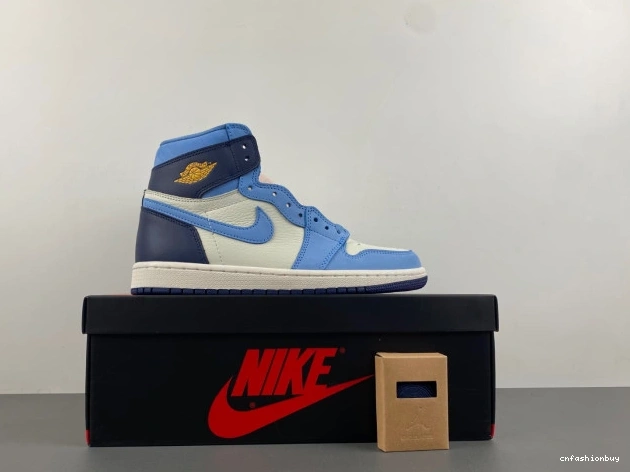 OG High Jordan 1 FD2596-400 in First Flight WMNS Air 0723